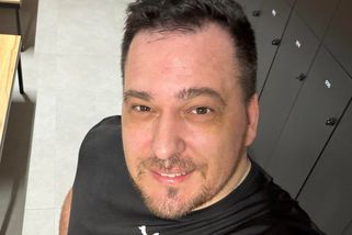 Zesměšnil sám sebe. Zdechovský na zřejmě starém inzerátu ukazuje, jak za nás Babiš bojuje